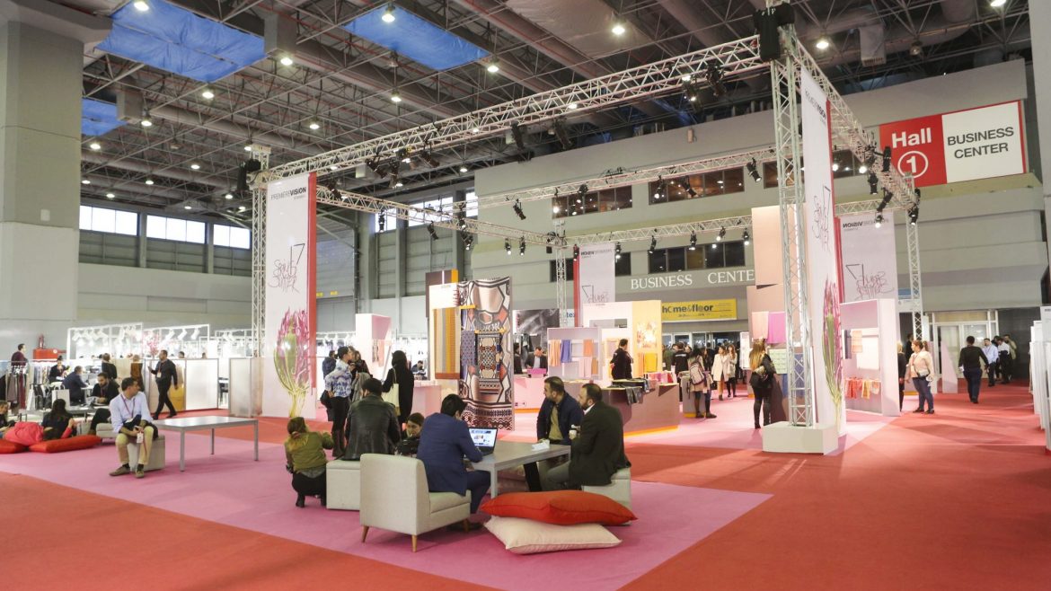 Fuar Halısı Döşeme